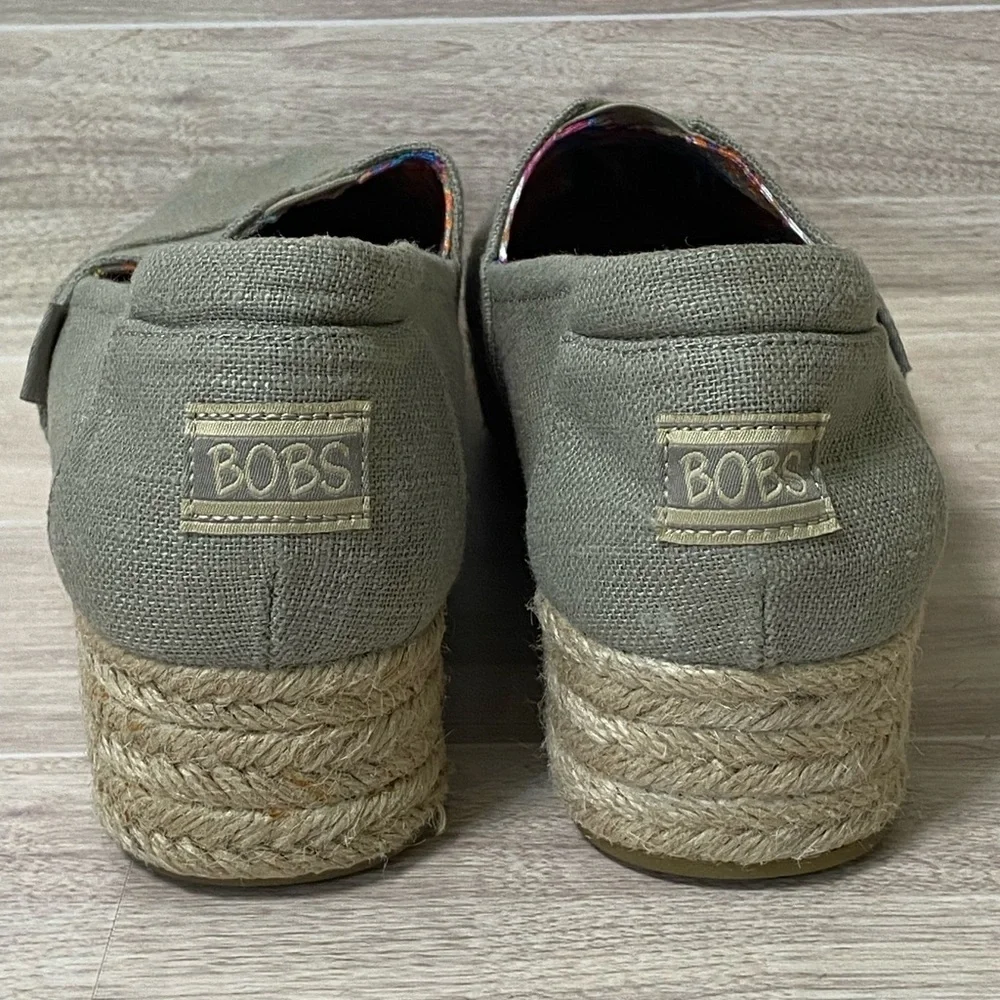 BOBS by Sketchers / Taupe Espadrille Wedge Slip On Shoes Size 8W